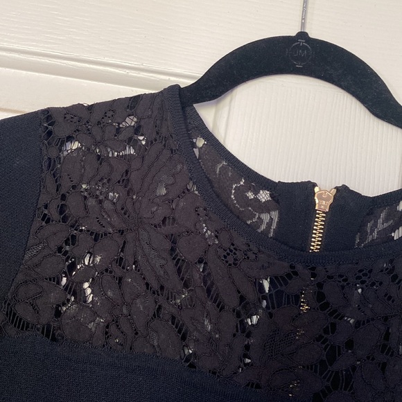 Black dress - Picture 3 of 6